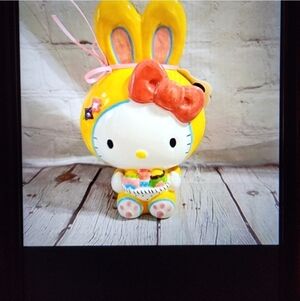 NWT Blue sky Hello Kitty Easter Figure/ Statue✨️